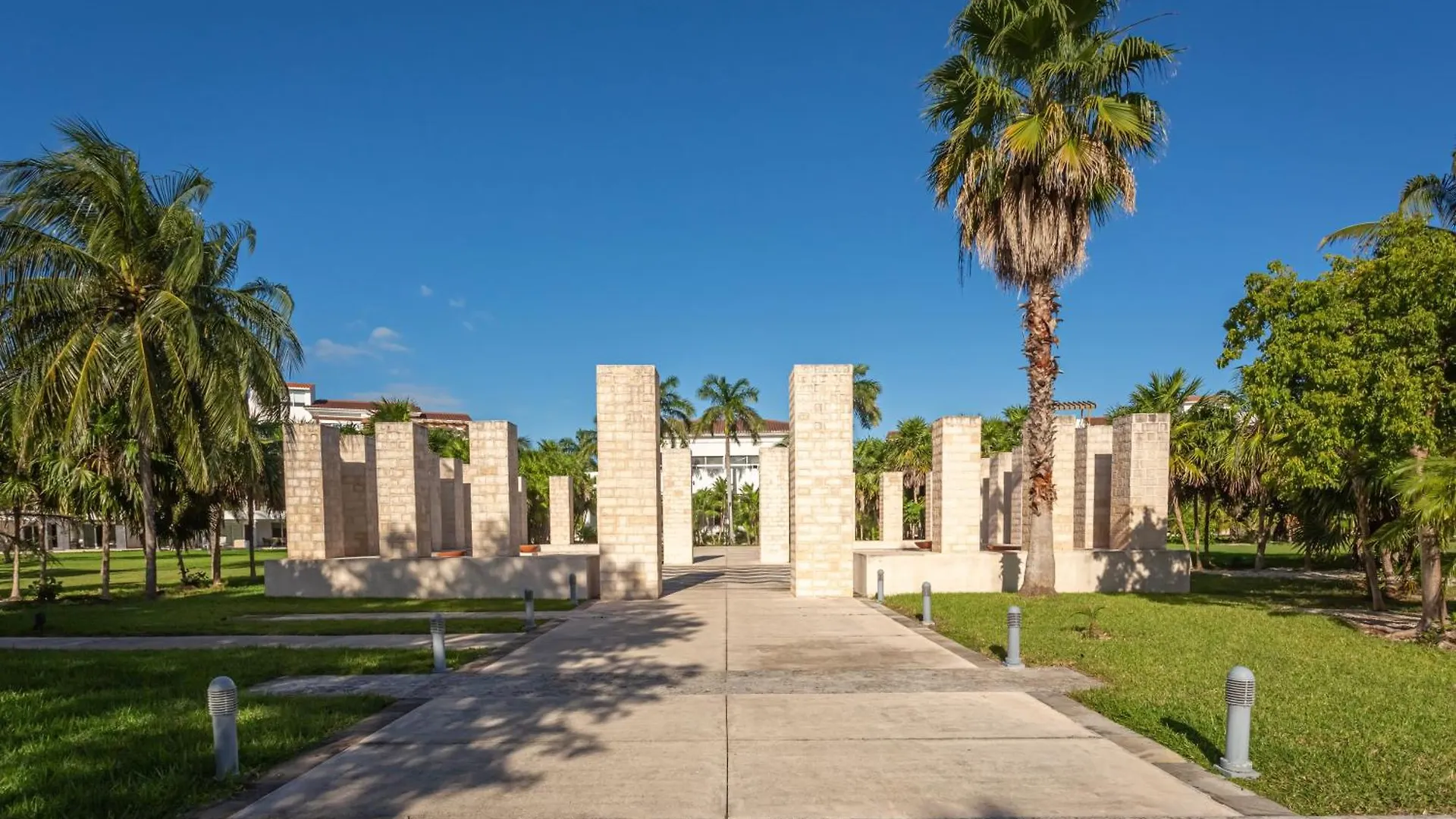 Casa Miraflores Condo Playa del Carmen