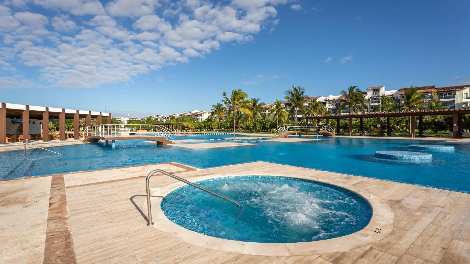 Casa Miraflores Condo Playa del Carmen