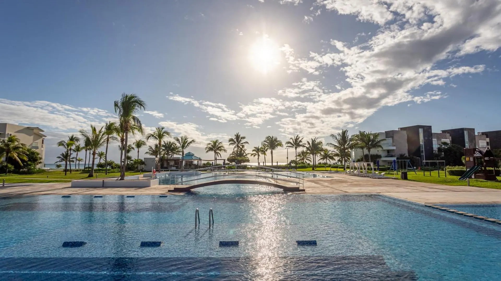 Casa Miraflores Condo Playa del Carmen