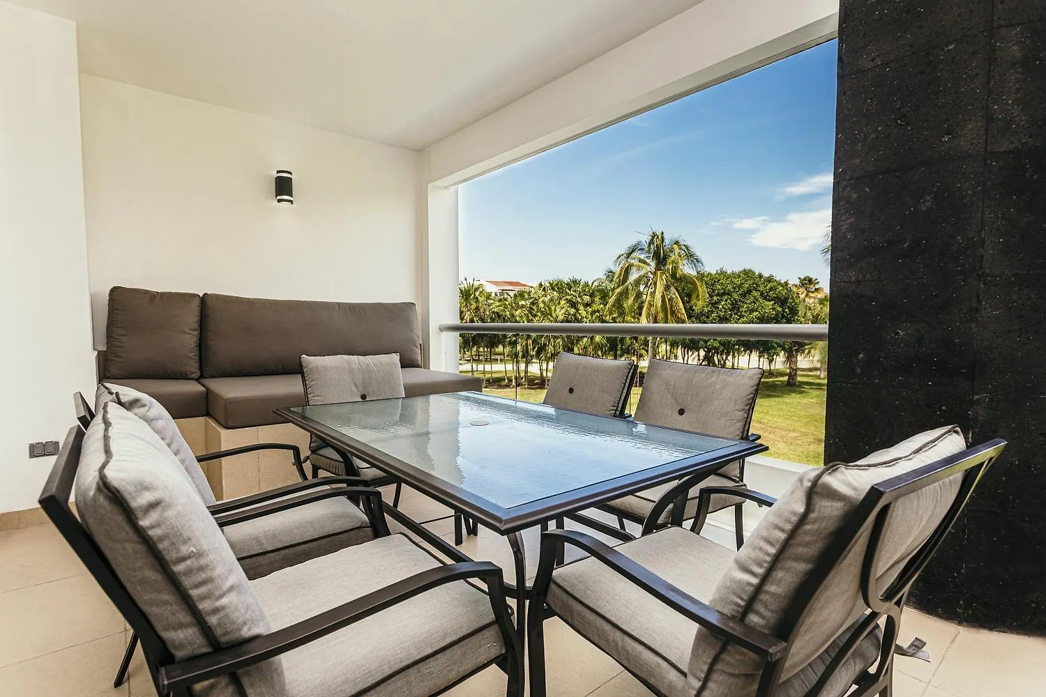 Casa Miraflores Condo Playa del Carmen